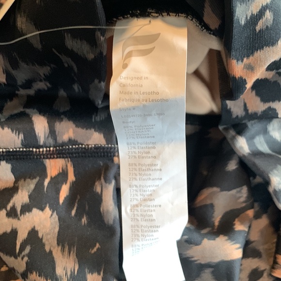 Fabletics leggings - Picture 3 of 4